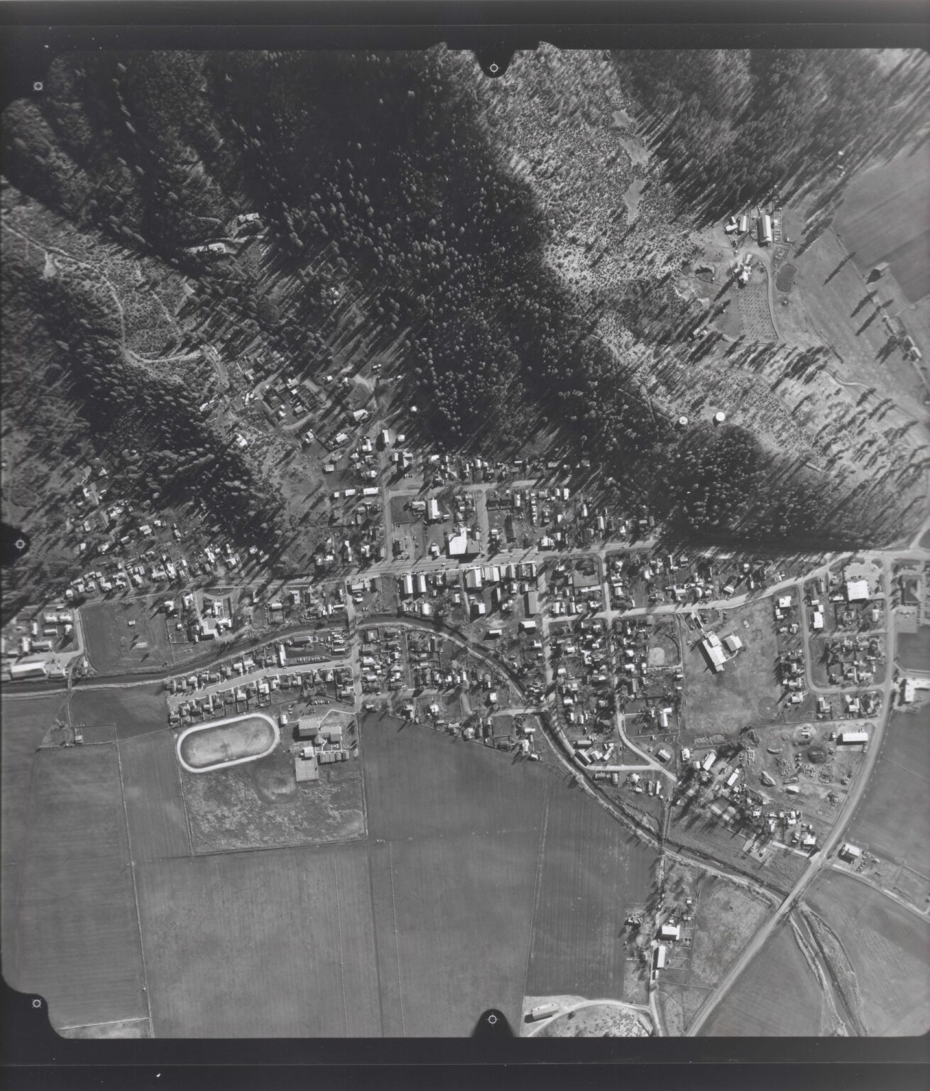 Planning and Housing Town of Fort Jones, Siskiyou County, CA