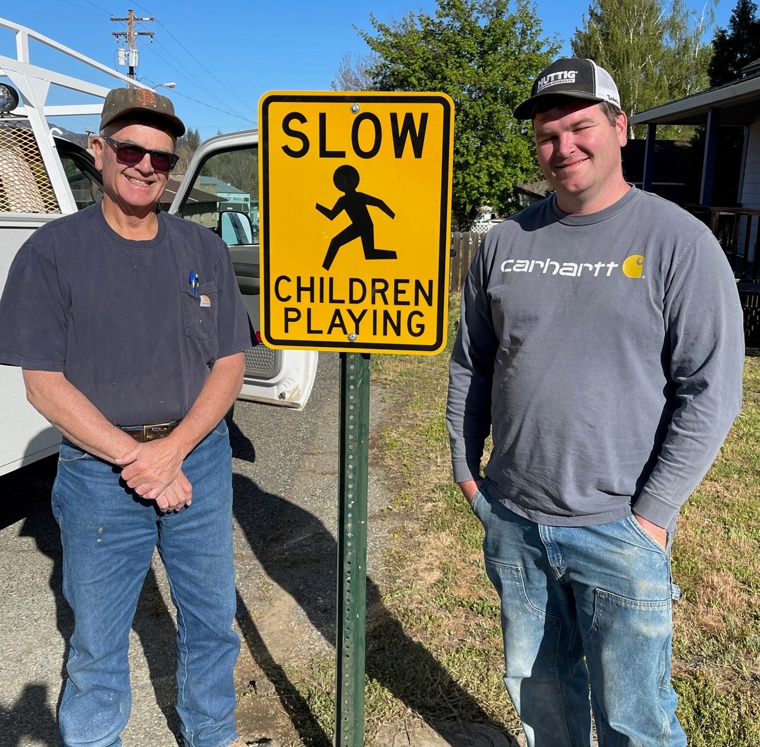 Kevin and Everett with new sign (3)